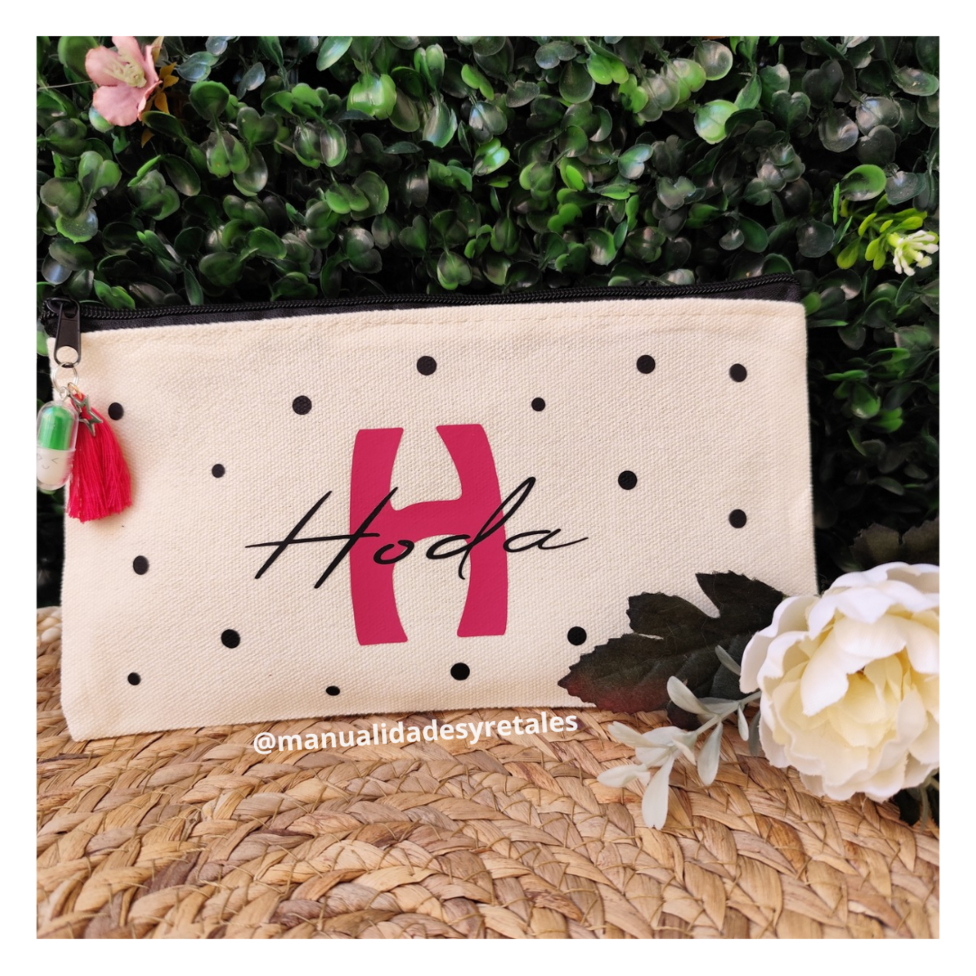 Neceser personalizado con lunares - 2