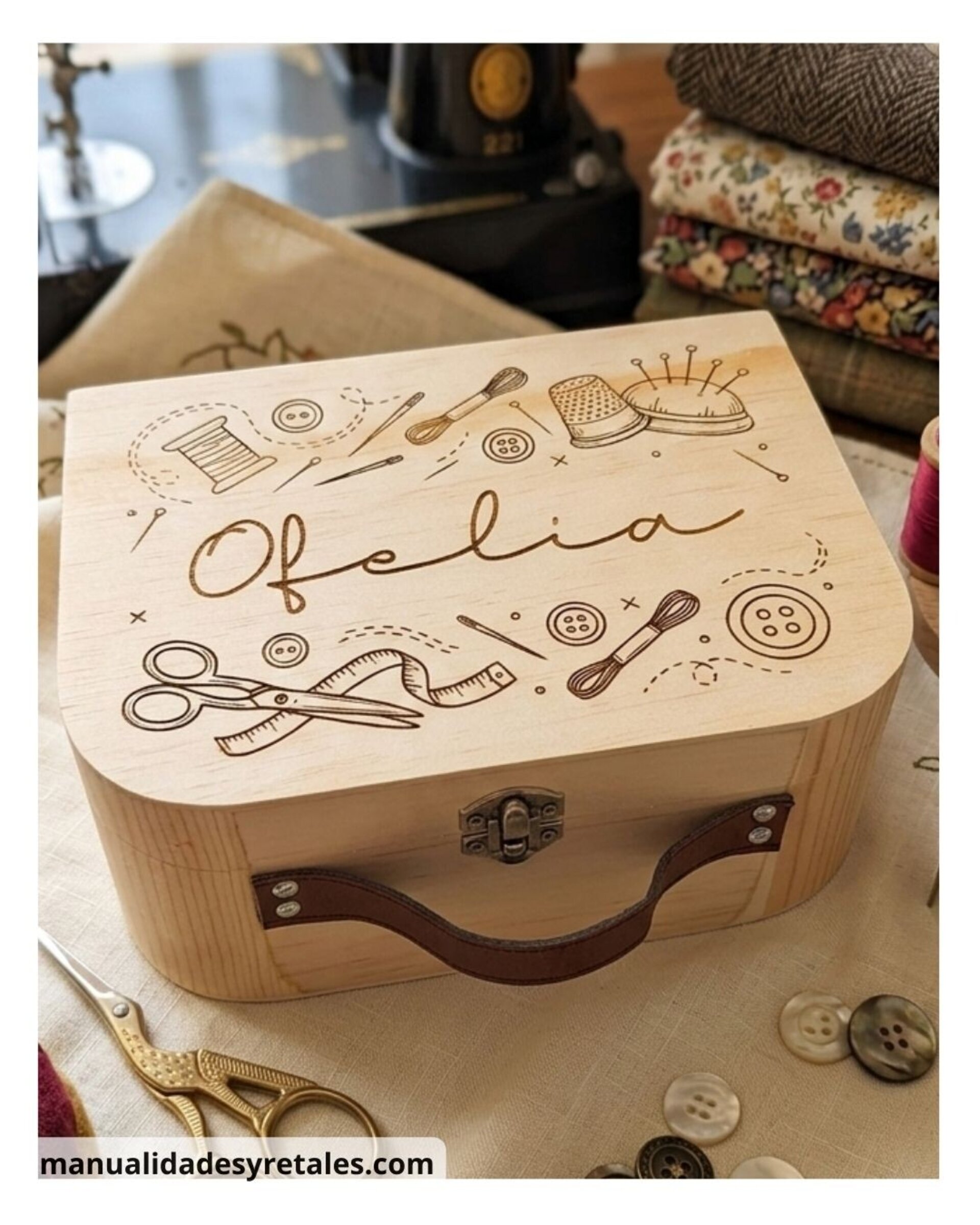 Costurero madera - 1