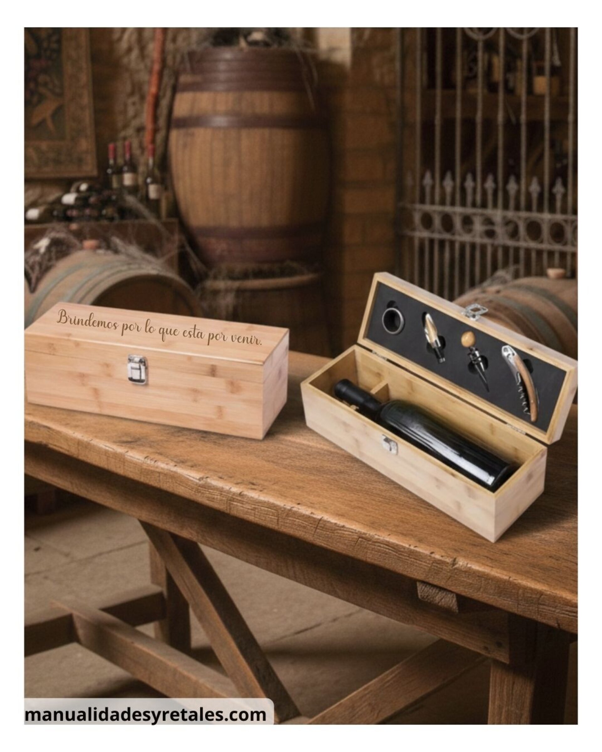 Set / caja con accesorios para vino - 2
